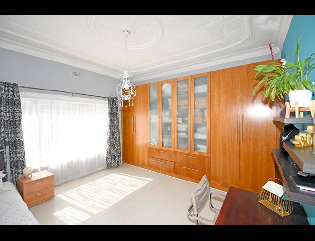 3 BEDROOM HOUSE FOR SALE IN CROSBY